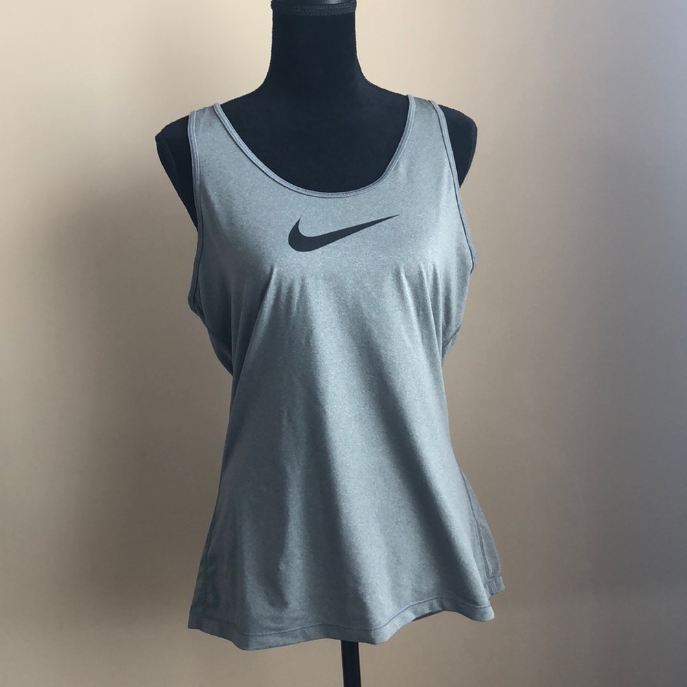 Nike Pro tank